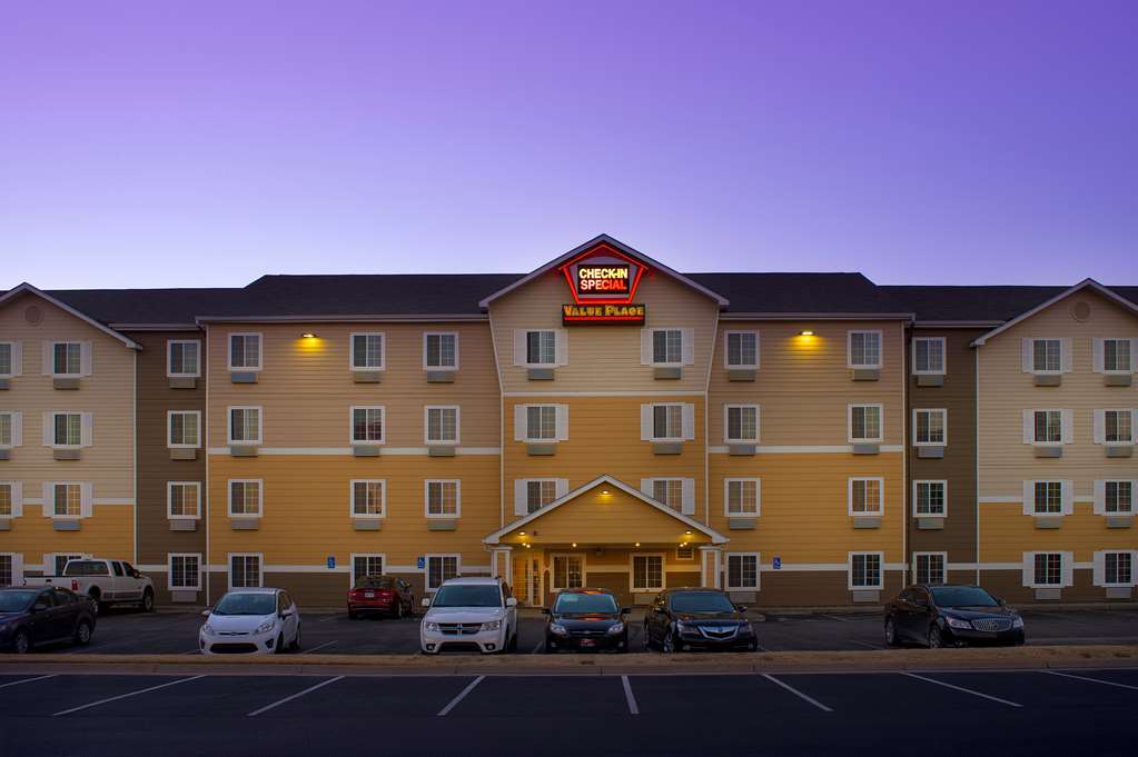 Extended Stay America Select Suites - Wichita - Airport Экстерьер фото
